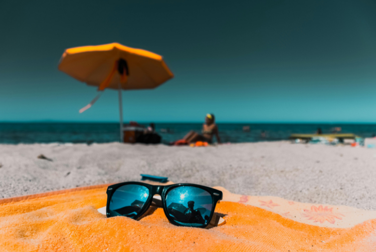 lunettes à la plage et l'été Bouaye, saint-léger-les-vignes, port-saint-père, saint-mars-de-coutais