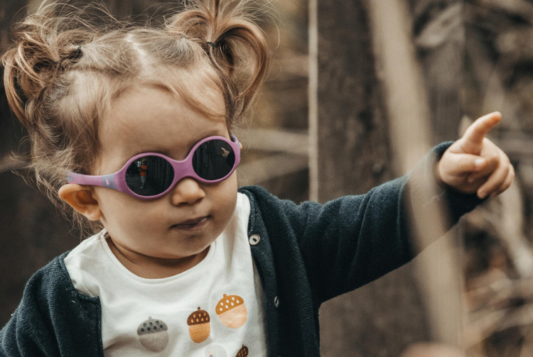 bébé avec lunettes de soleil Bouaye, saint-léger-les-vignes, port-saint-père, saint-mars-de-coutais